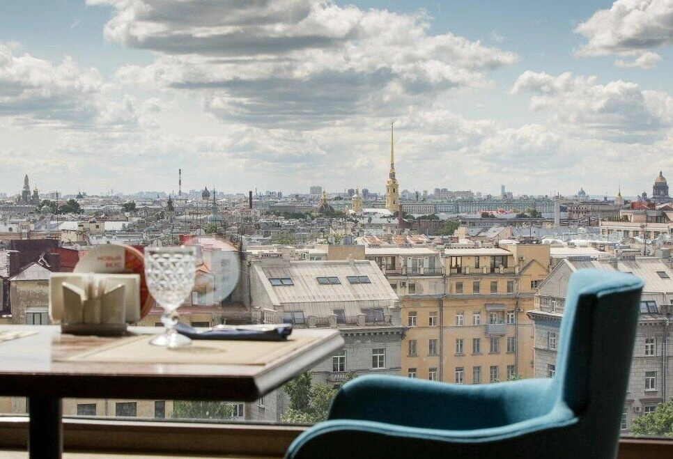 Лучшие рестораны с видом на петербургские крыши