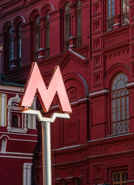 Московское метро: 7 станций, 7 чудес