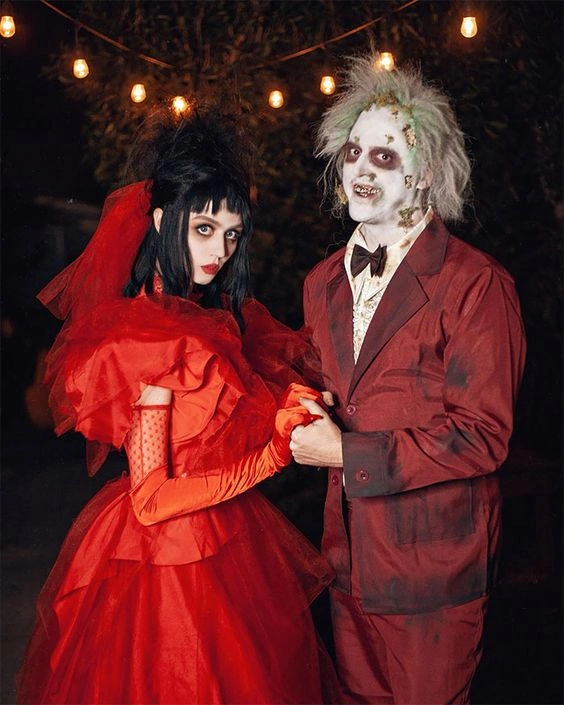 Парные костюмы на Хэллоуин: идеи образов для пар