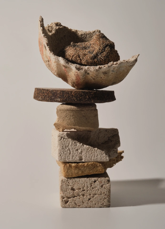 Косточка, кожурка, пыль