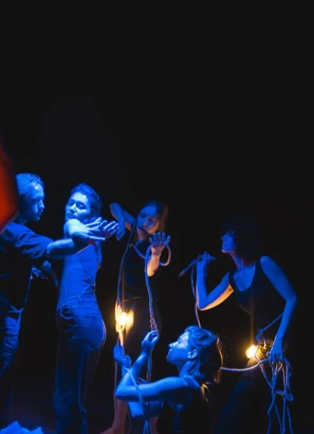 Занятие по пластике актёра