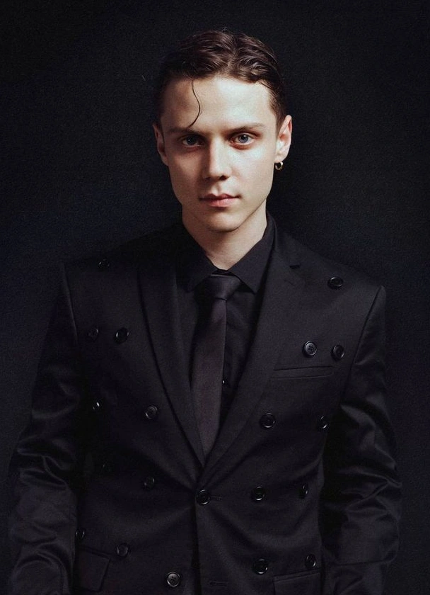 Ваня Дмитриенко