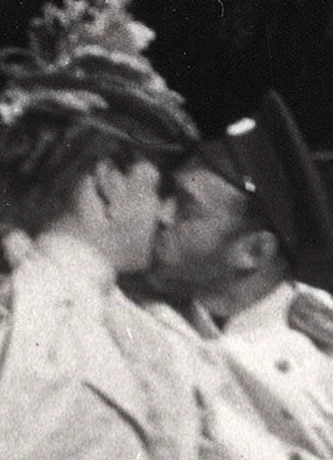 Дореволюционный Тиндер и прочие шалости: богемный арт-бранч