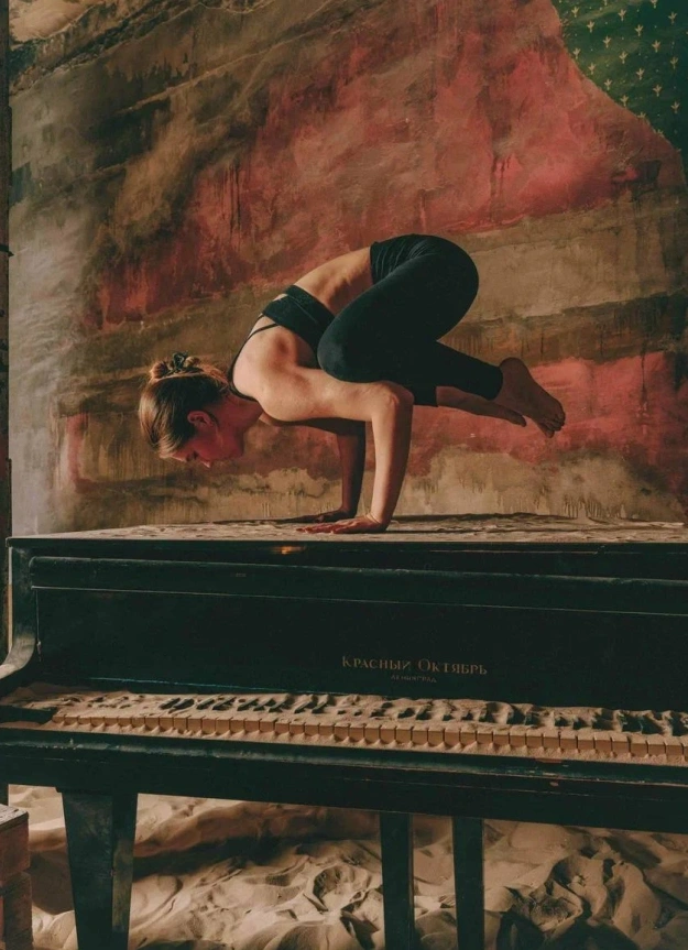 Практика йоги с живой музыкой