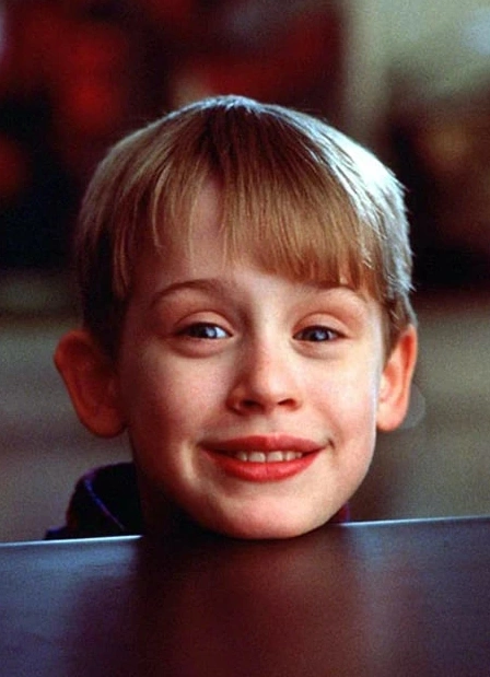 Новогодний ночной кинопоказ: «Один дома»