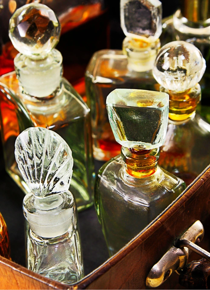 Ёлка, мандарины, духи