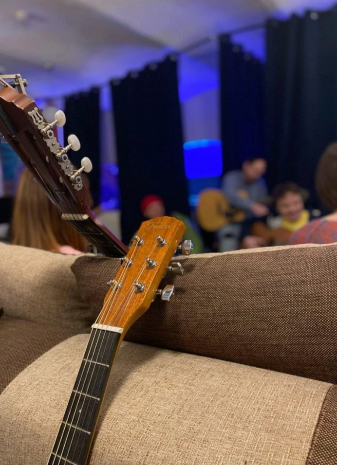 Гитарник с русским фолк-уклоном