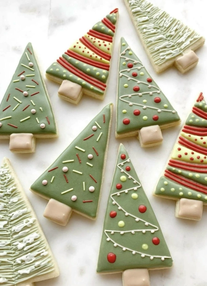 Роспись набора новогодних пряников