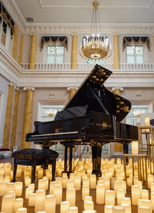 В цветах: Шедевры классики в Усадьбе Державина