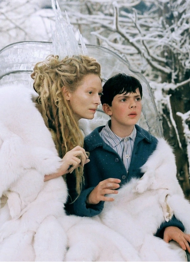 Кино в особняке: «Хроники Нарнии: Лев, колдунья и волшебный шкаф»