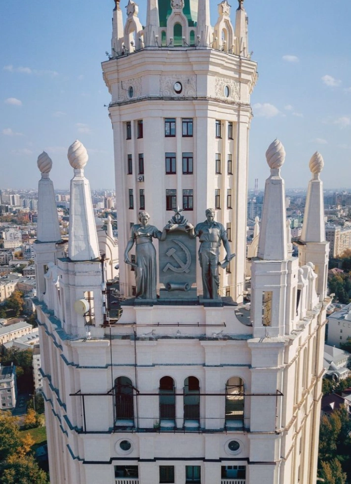 Экскурсия на вершину здания