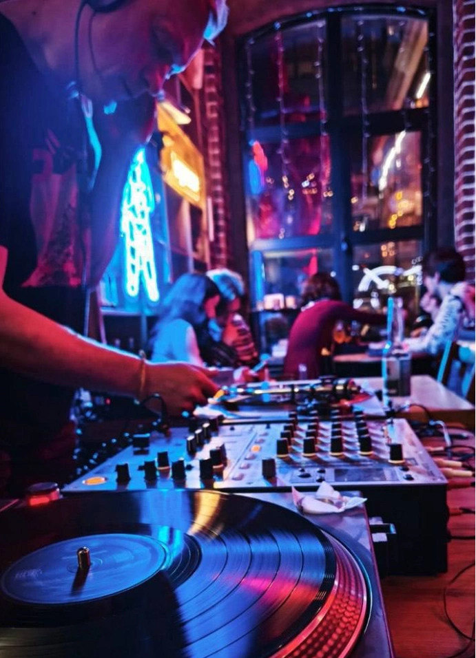 Вечер винила