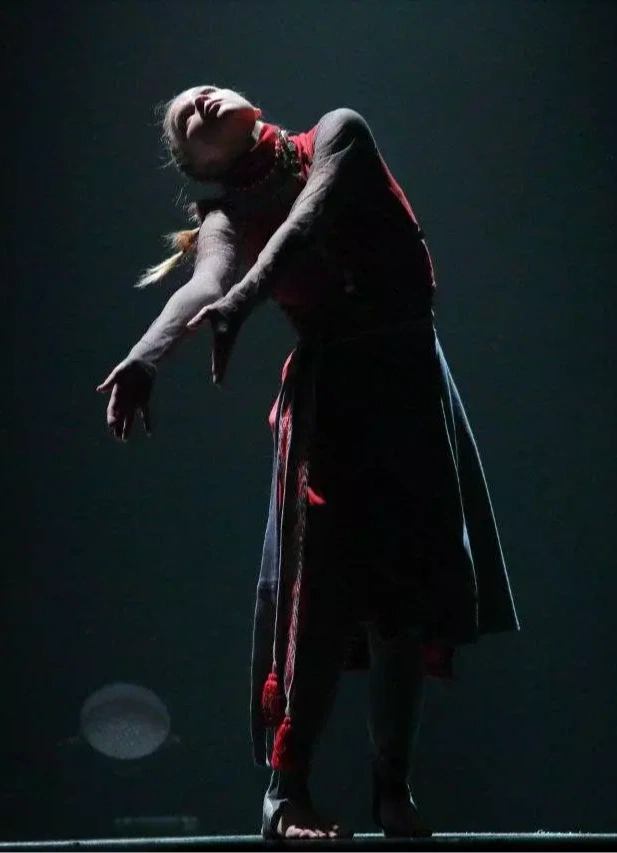 Танец в контексте