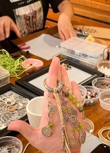 Создание национальных украшений