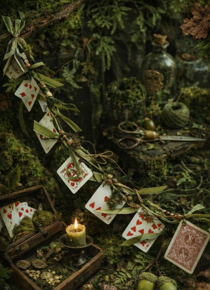 Гирлянда из игральных карт