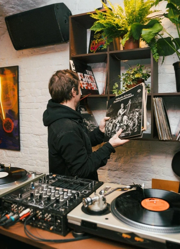 Слишком глубоко: драм энд бейс (2Deep DNB)