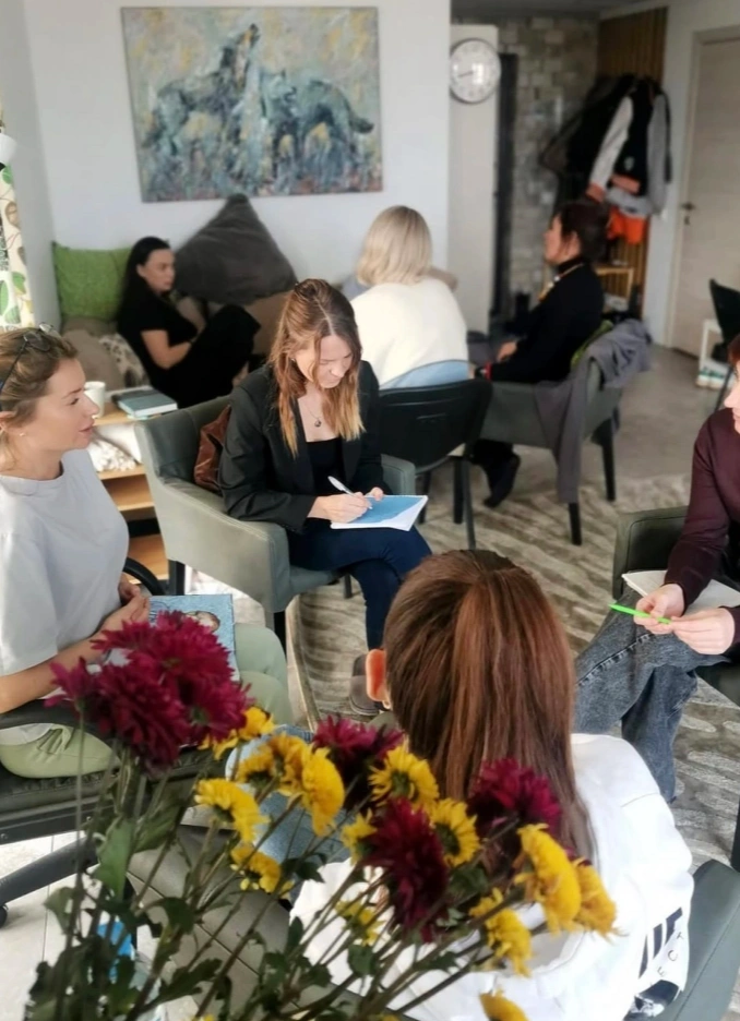 Женская терапевтическая группа?для восстановления Тебя