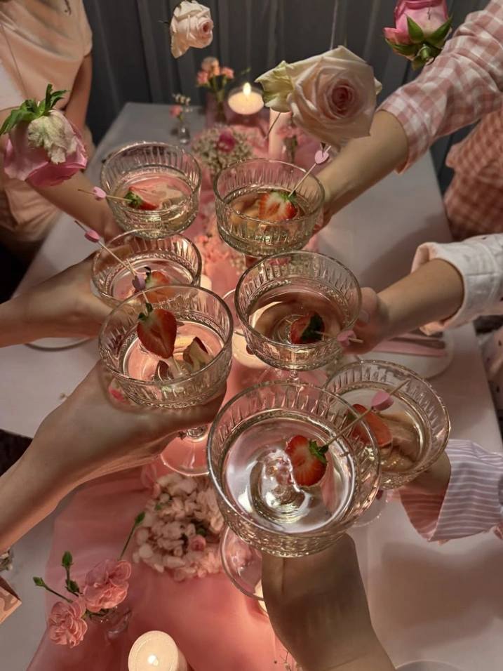 Весенний девичник