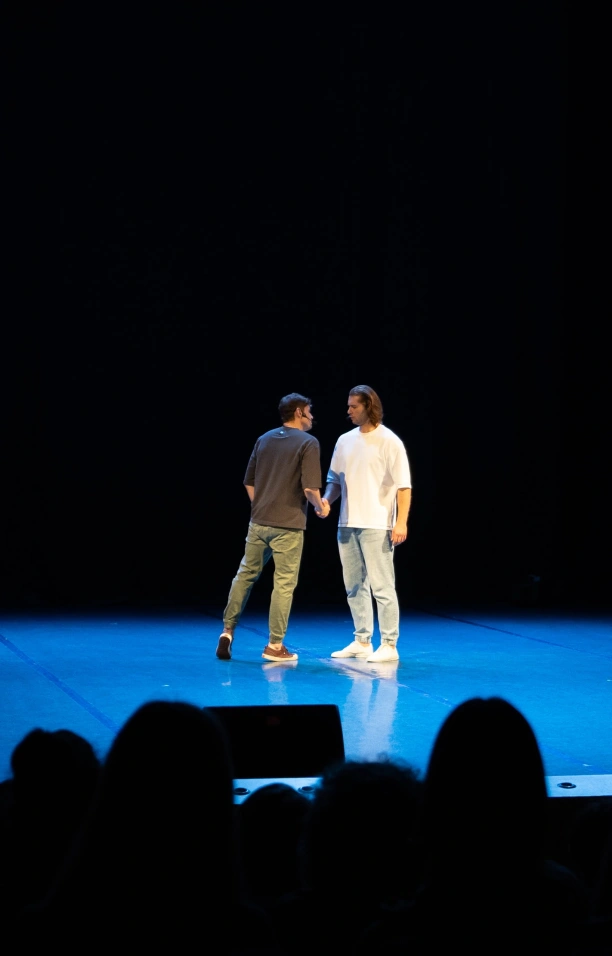 В объятиях неба