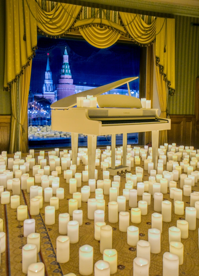 В свечах: Шедевры классики в Отеле «Националь»