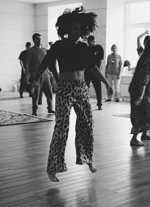 Экстатический танец теней (Shadow ecstatic dance)